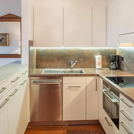 Primavera - 2.5 Zimmerwohnung, 52qm, Max 4 Pers, Schwimmbad/sauna