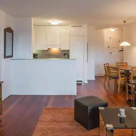 Primavera - 2.5 Zimmerwohnung, 52qm, Max 4 Pers, Schwimmbad/sauna Apartamento Flims