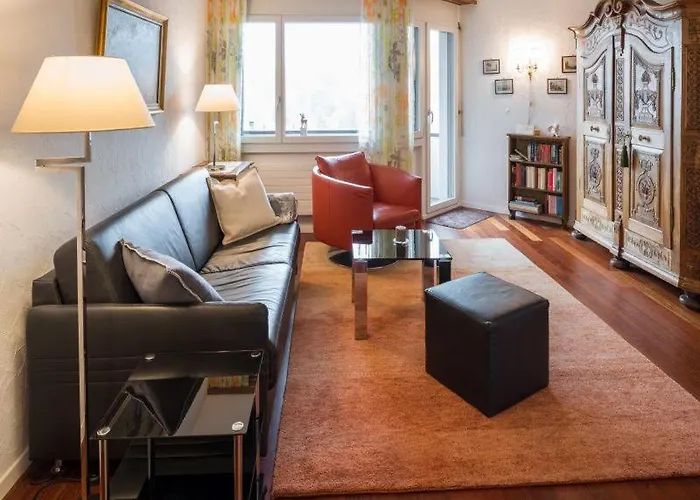 Primavera - 2.5 Zimmerwohnung, 52qm, Max 4 Pers, Schwimmbad/sauna Appartement Flims