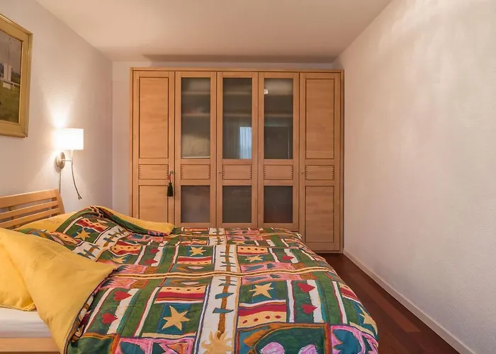 Primavera - 2.5 Zimmerwohnung, 52qm, Max 4 Pers, Schwimmbad/sauna * Flims